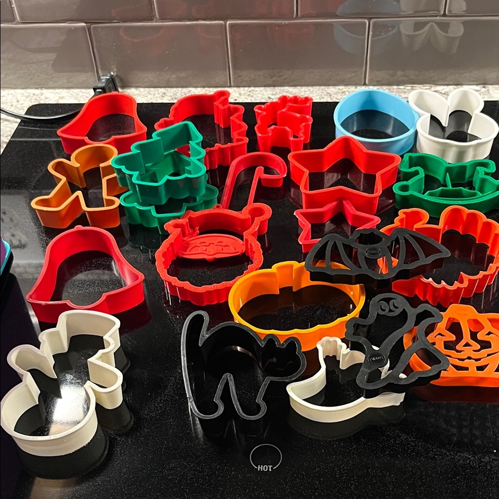 Holiday Cookie Cutter Set - Black, Orange, Red and green